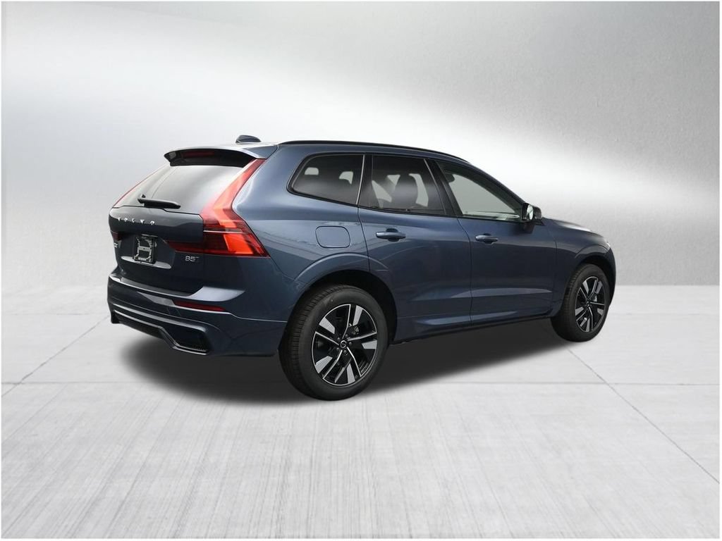 New 2026 Volvo XC60 B5 Plus AWD/4WD image 5