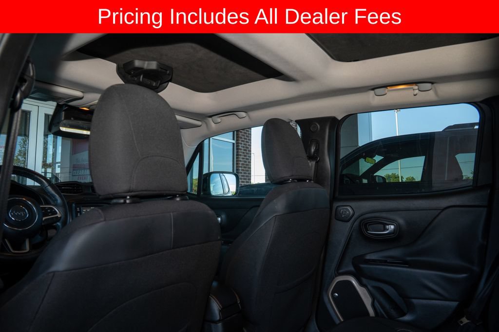 Used 2016 Jeep Renegade 75th Anniversary FWD image 8