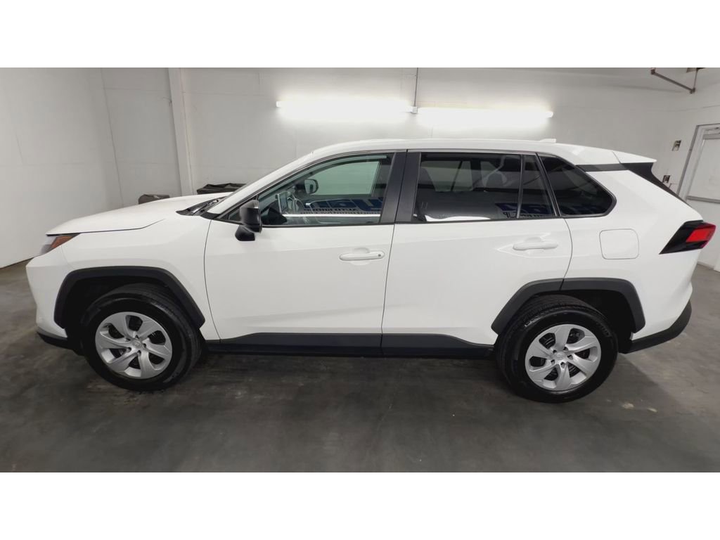 Used 2024 Toyota RAV4 LE image 5
