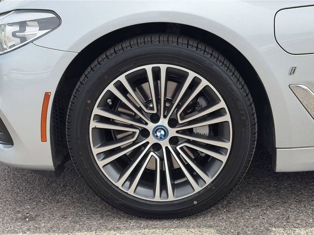 Used 2019 BMW 530e w/ Convenience Package image 10