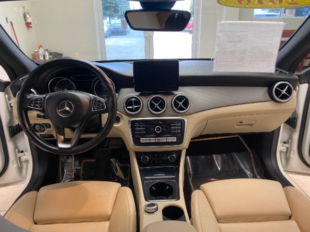 Used 2018 Mercedes-Benz CLA 250 4MATIC image 17