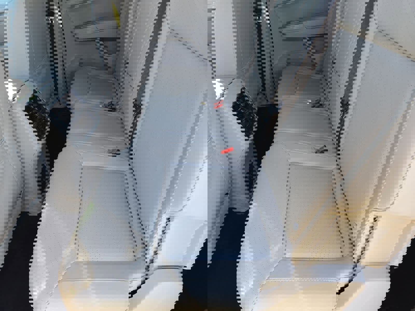 Used 2018 Volkswagen Atlas SE image 19