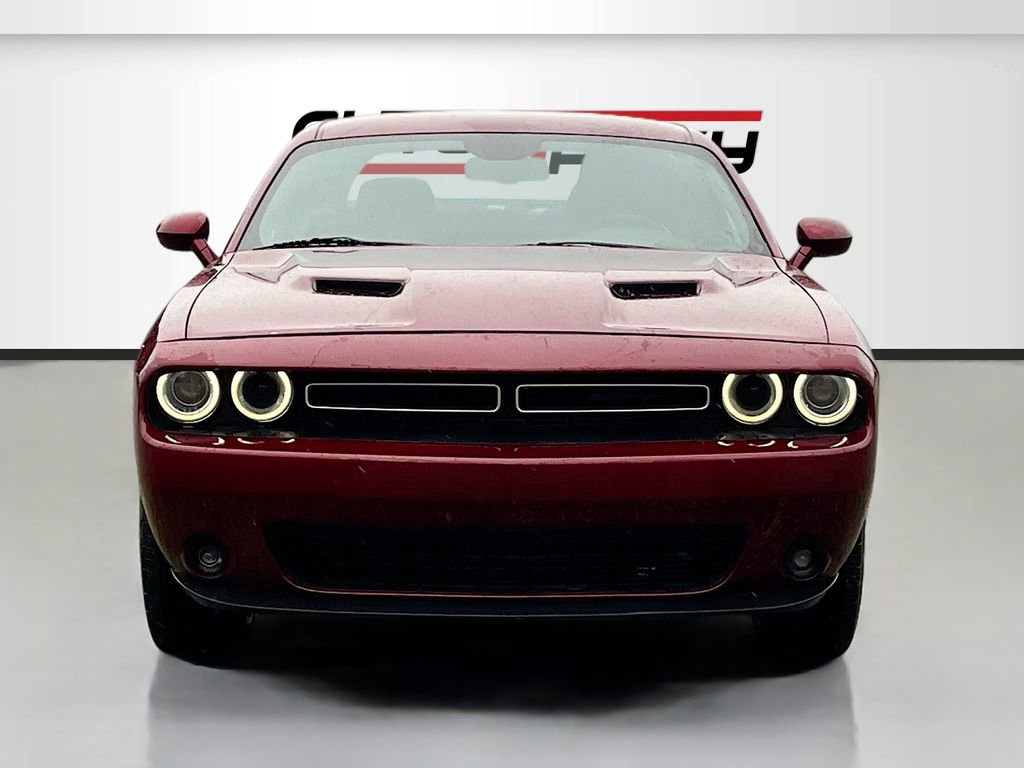 Used 2020 Dodge Challenger SXT w/ Blacktop Package image 2