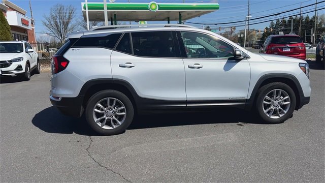 Certified 2022 GMC Terrain SLT image 9