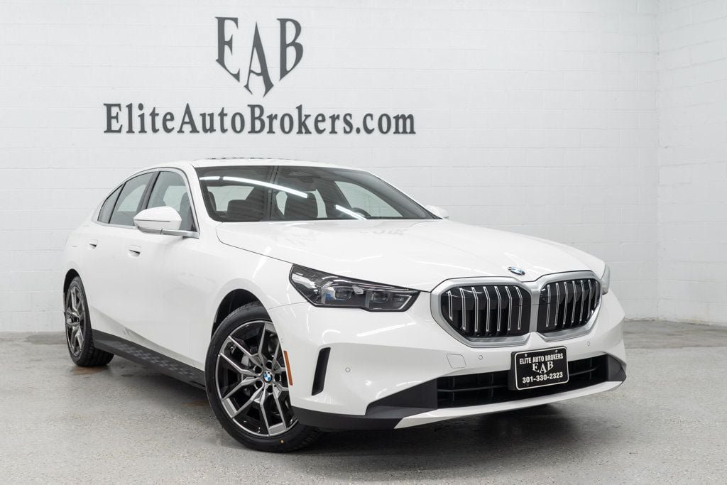 Used 2026 BMW 530i xDrive AWD/4WD image 6