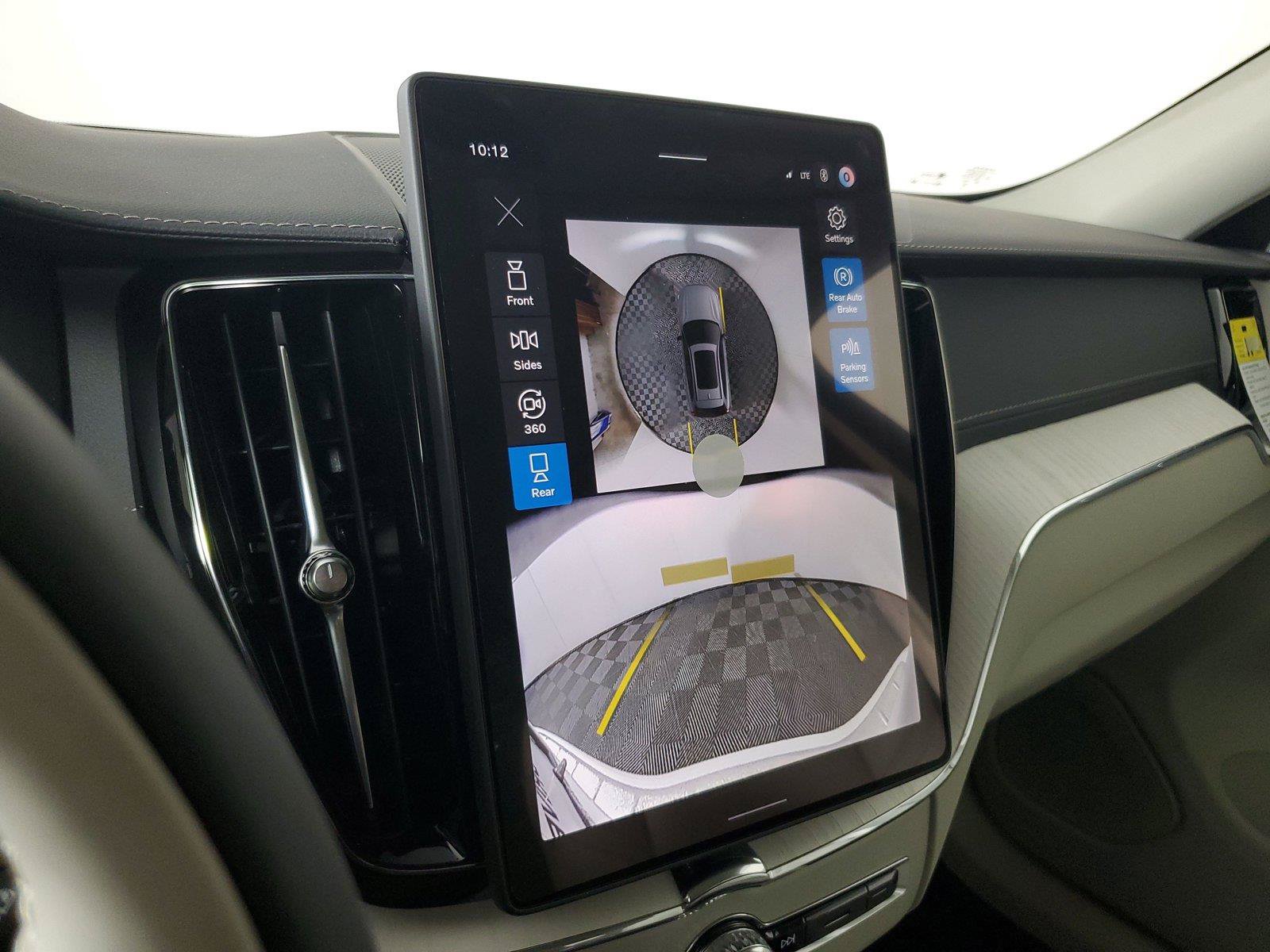 New 2027 Volvo XC60 B5 Ultra AWD/4WD image 29