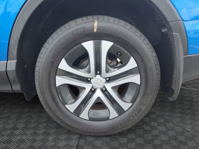 Used 2018 Toyota RAV4 LE image 32