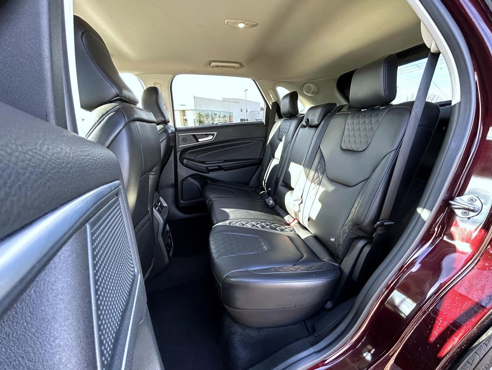 Used 2024 Ford Edge Titanium image 19