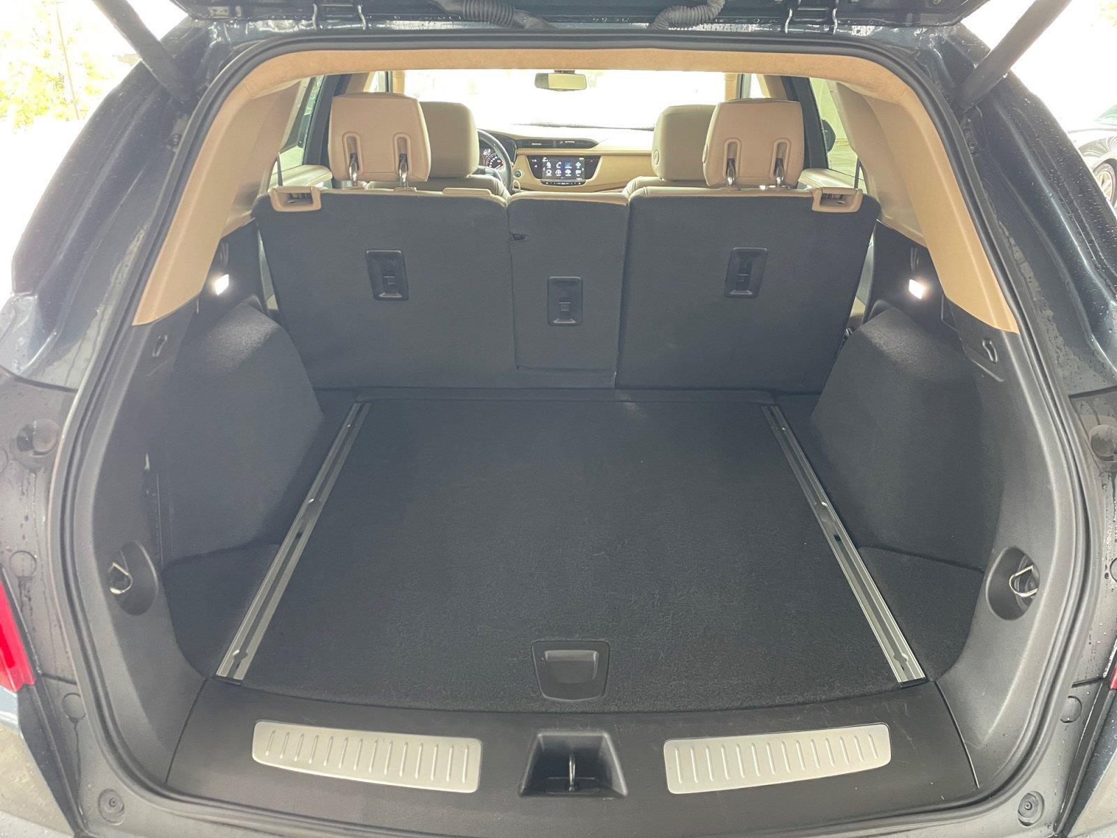 Used 2019 Cadillac XT5 Platinum AWD/4WD image 16