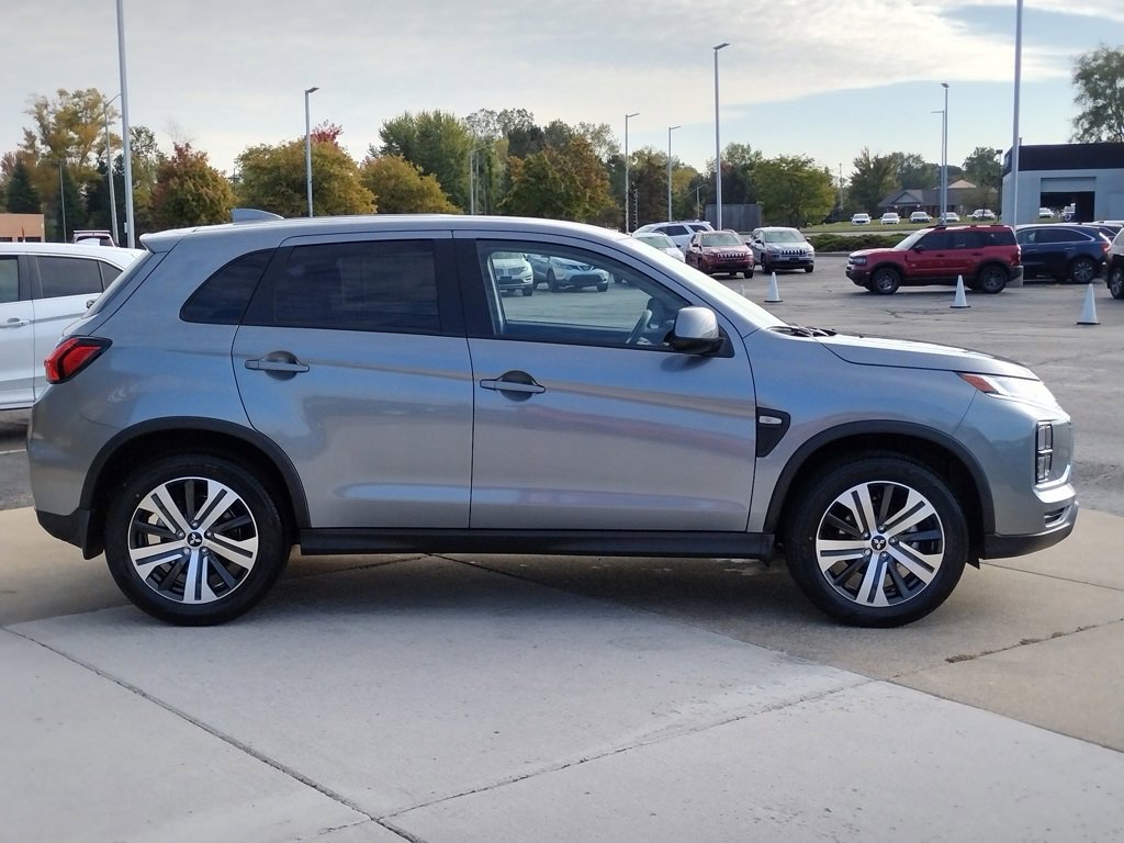New 2025 Mitsubishi Outlander Sport ES image 13