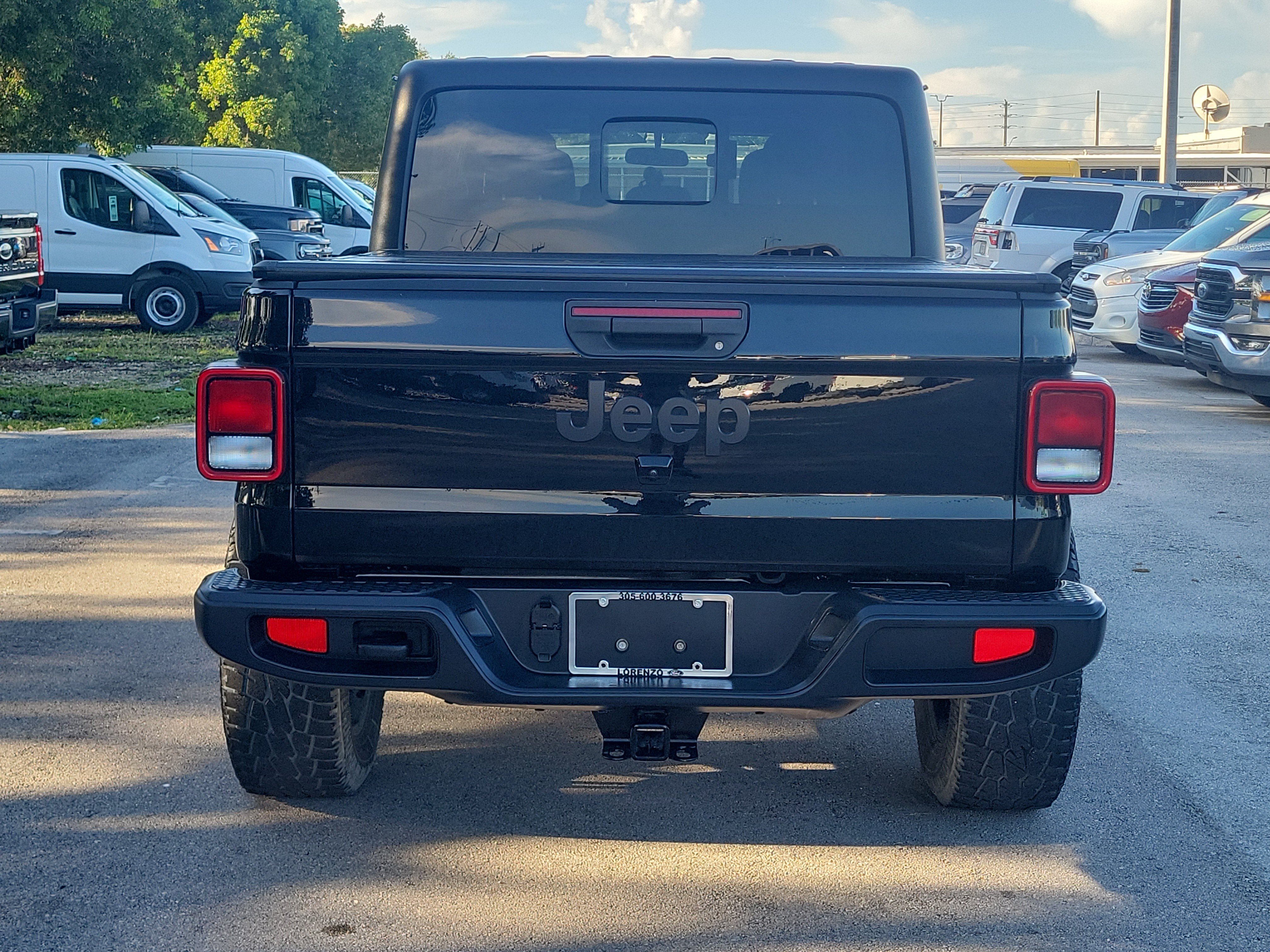 Used 2022 Jeep Gladiator Sport AWD/4WD image 6