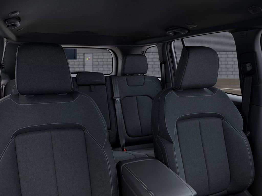 Used 2025 Jeep Grand Cherokee Laredo w/ MOPAR Finishing Package AWD/4WD image 26