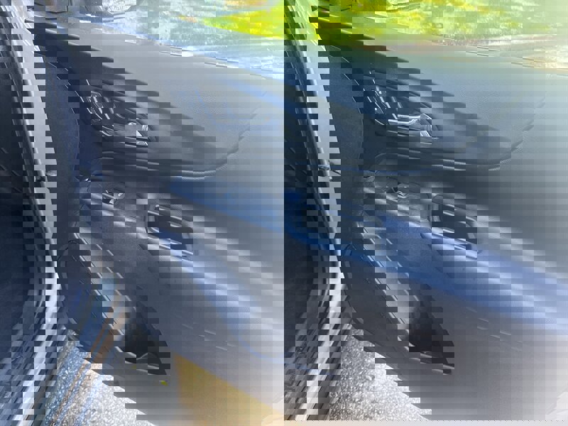 Used 2018 Chevrolet Equinox LT image 22