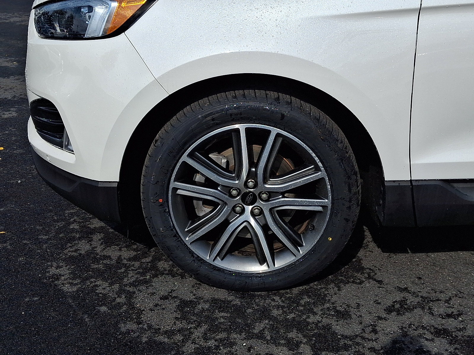 Certified 2023 Ford Edge Titanium AWD/4WD image 9