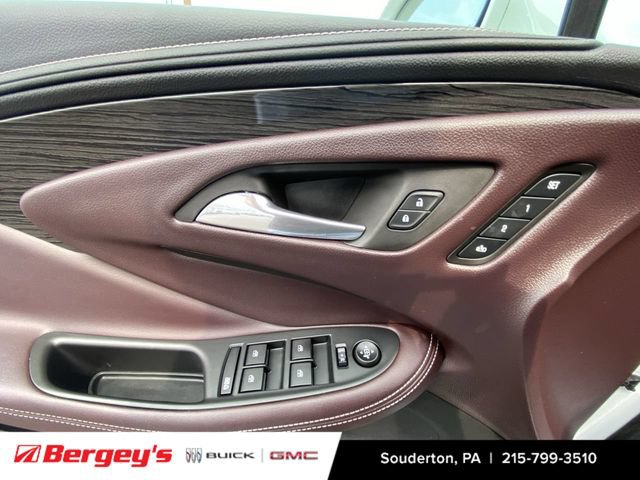 Used 2017 Buick Envision Essence AWD/4WD image 27