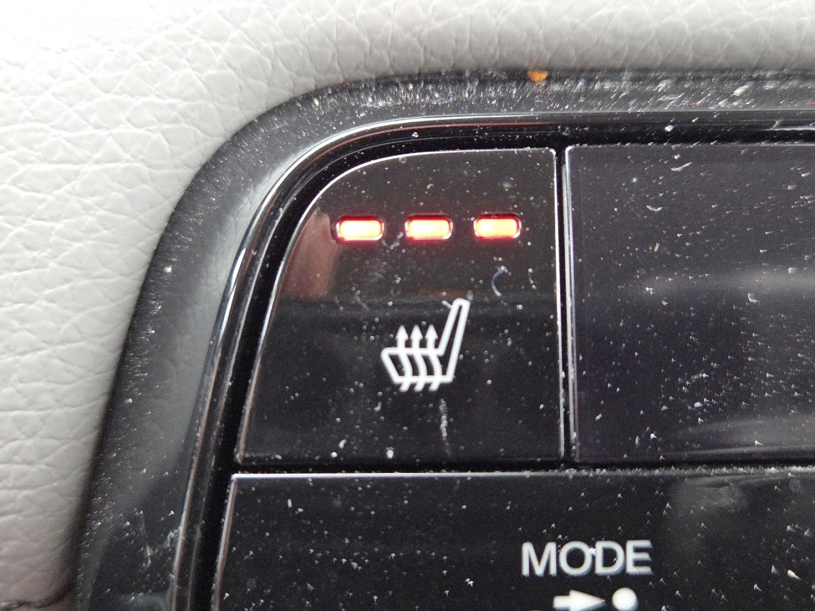 Used 2025 Honda Pilot EX-L image 4