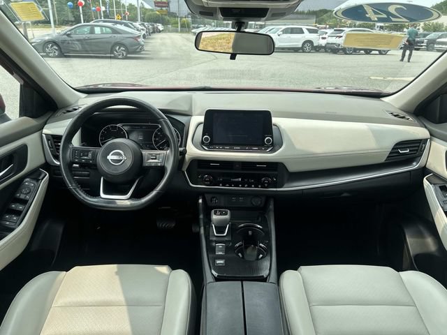 Used 2024 Nissan Rogue SV w/ SV Premium Package FWD image 19