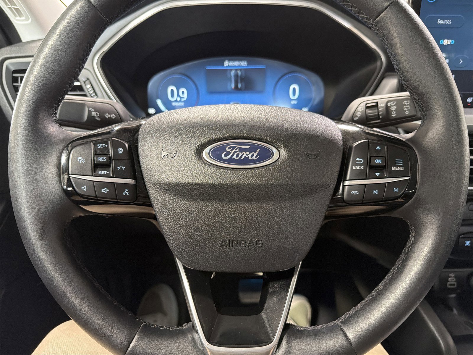 Used 2024 Ford Escape Platinum image 25