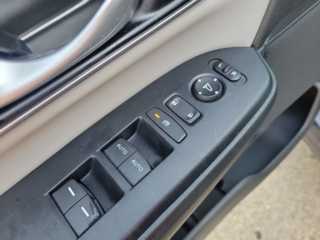 Used 2021 Honda CR-V EX-L image 14