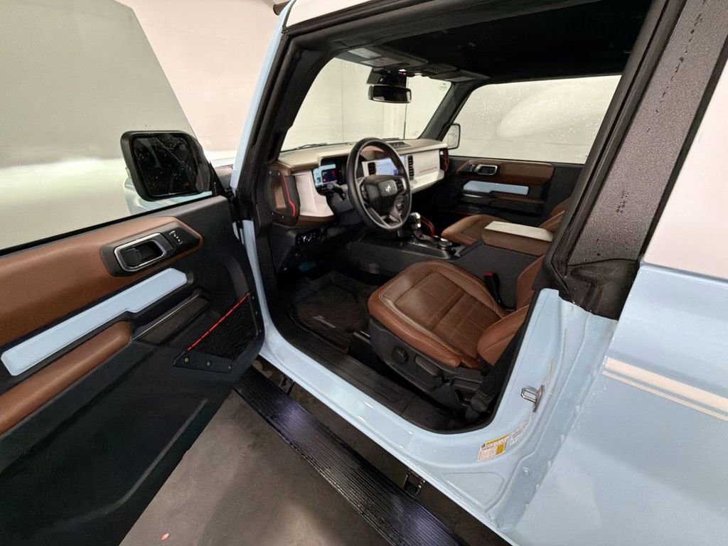 Used 2024 Ford Bronco Heritage Edition AWD/4WD image 10