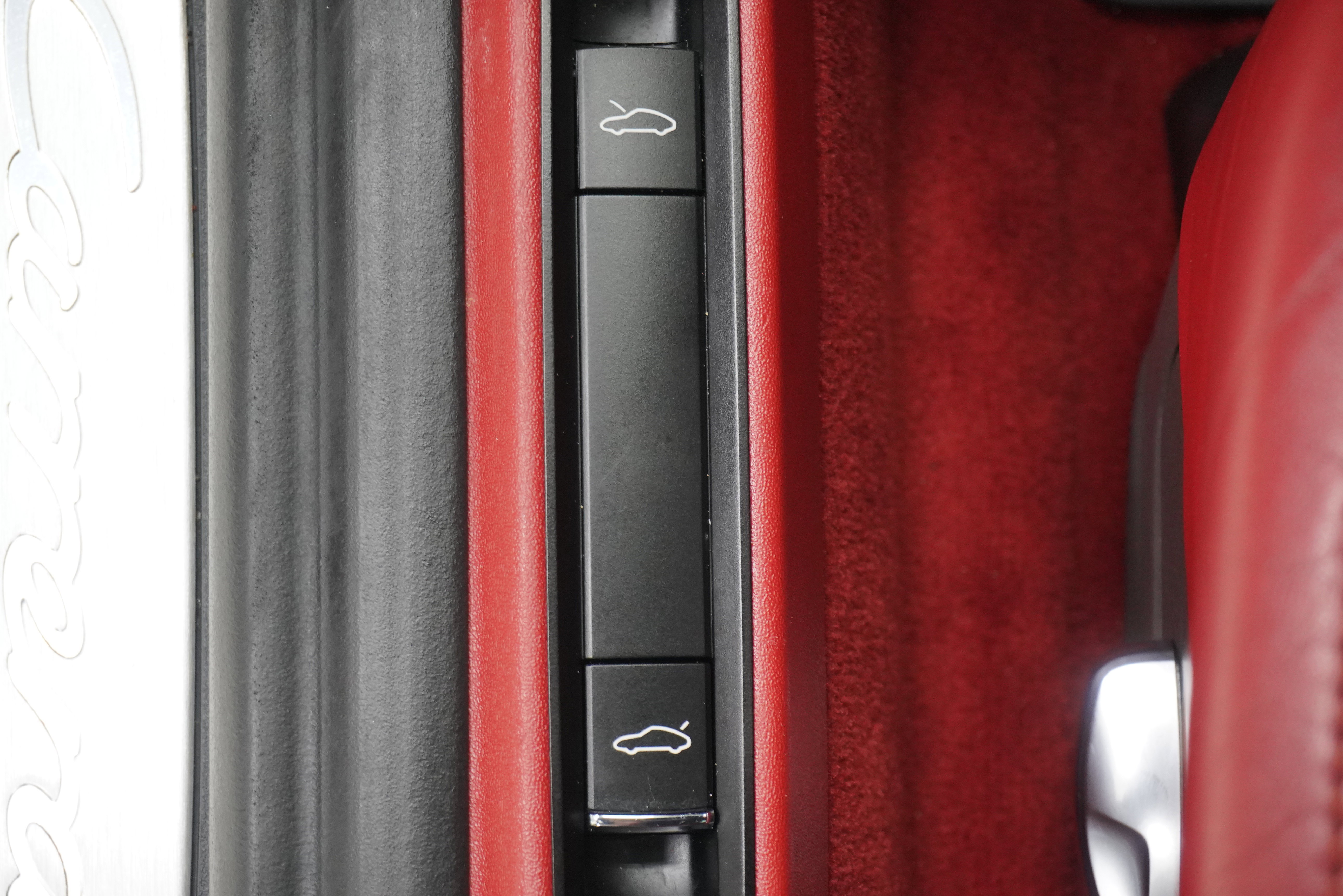 Used 2015 Porsche 911 Carrera image 24