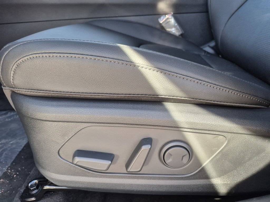 New 2026 Kia Sportage EX image 11