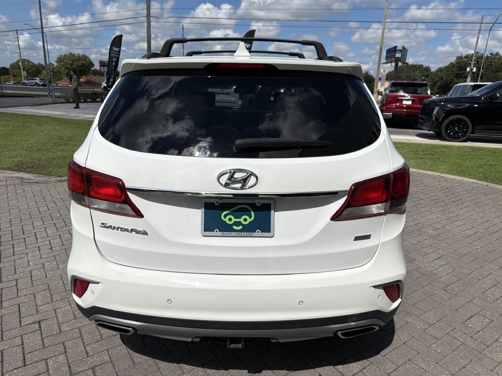Used 2017 Hyundai Santa Fe FWD image 5