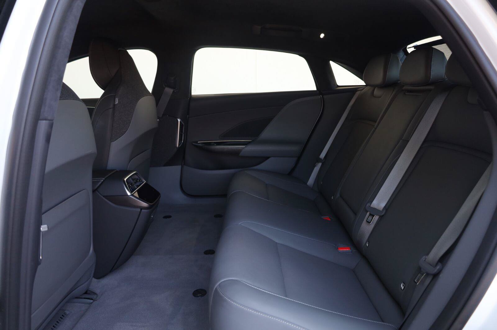 Used 2024 Lucid Air Grand Touring AWD/4WD image 17
