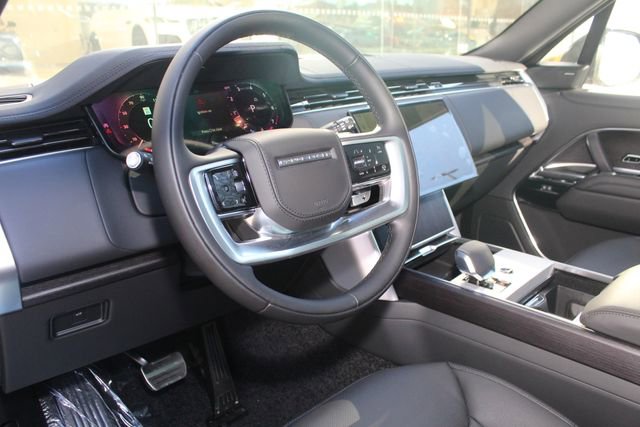 New 2026 Land Rover Range Rover SE image 14