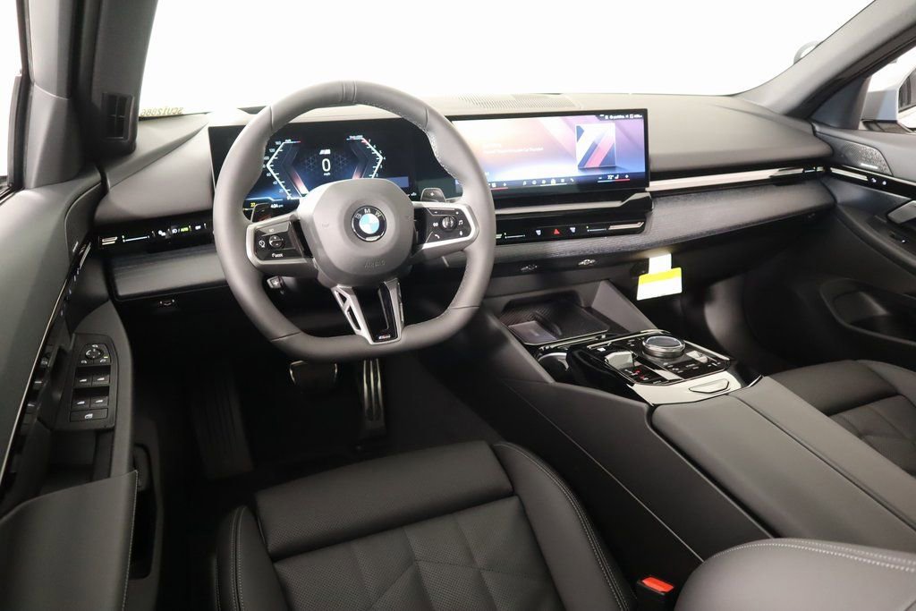New 2025 BMW 530i xDrive w/ M Sport Package AWD/4WD image 2
