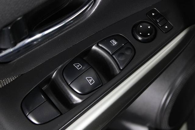 Certified 2020 Nissan Kicks SV FWD image 22