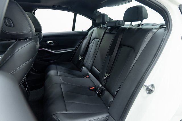 Certified 2025 BMW 330i xDrive Sedan w/ Premium Package image 21