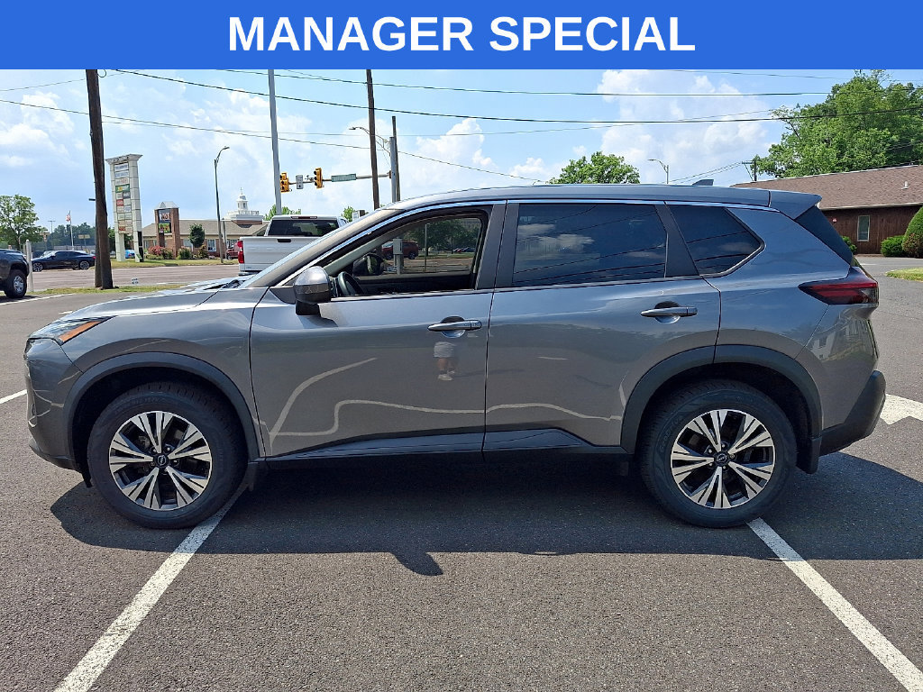 Used 2023 Nissan Rogue SV AWD/4WD image 4