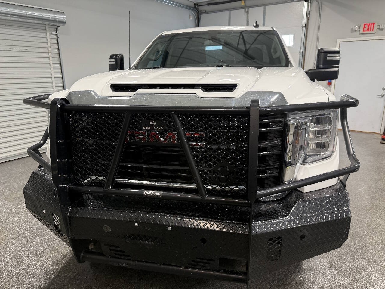 Used 2023 GMC Sierra 2500 Pro w/ Convenience Package AWD/4WD image 2