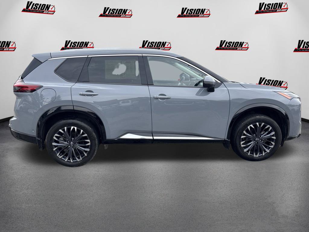 Used 2025 Nissan Rogue Platinum AWD/4WD image 4
