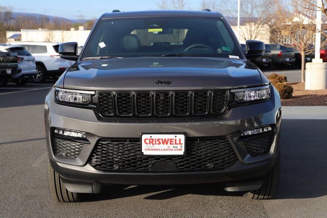 New 2025 Jeep Grand Cherokee Limited w/ Luxury Tech Group II AWD/4WD image 6