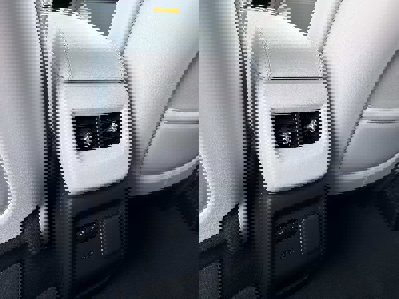 New 2026 Cadillac Optiq Sport 2 image 18