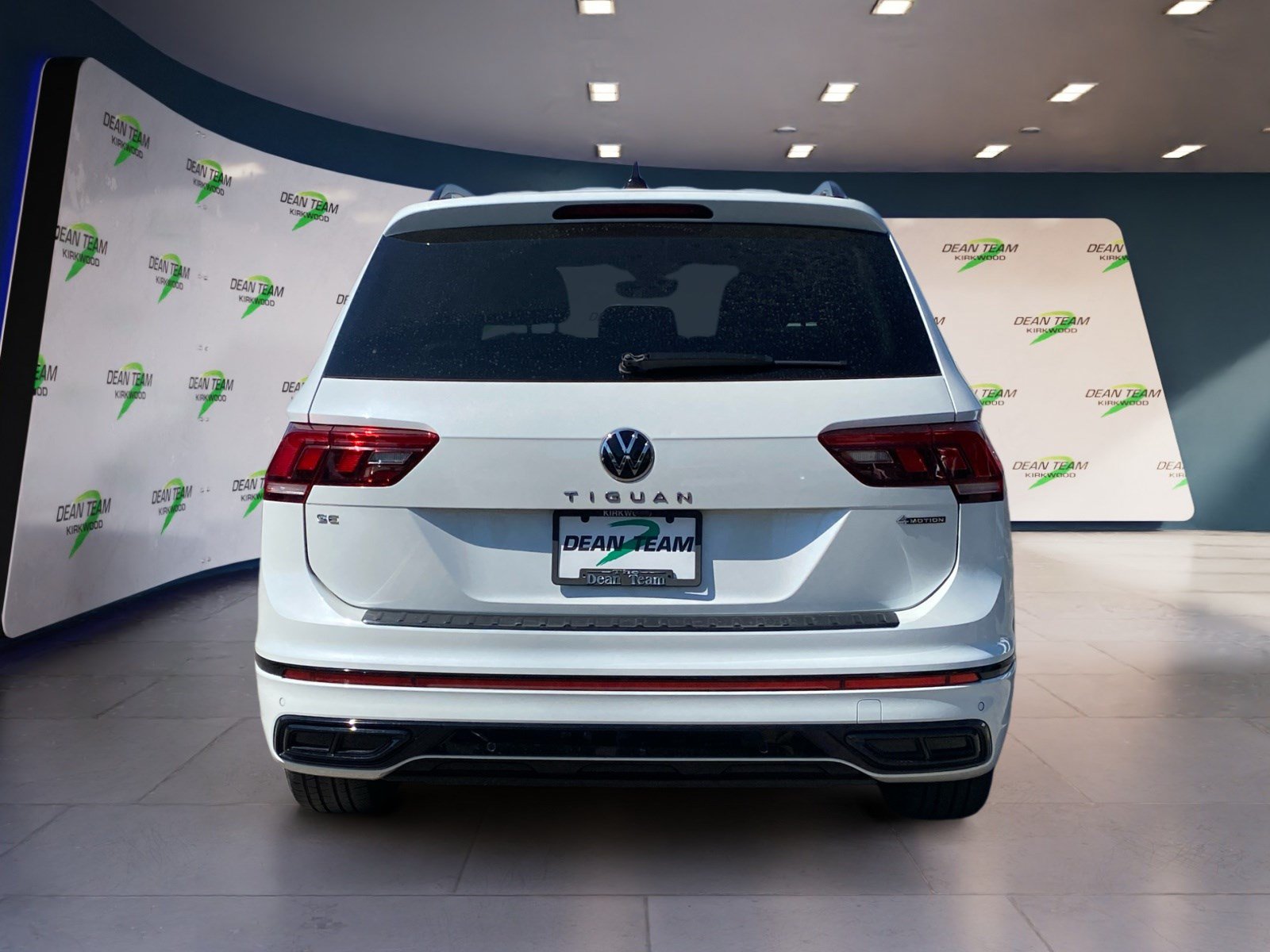 Used 2022 Volkswagen Tiguan SE R-Line AWD/4WD image 8
