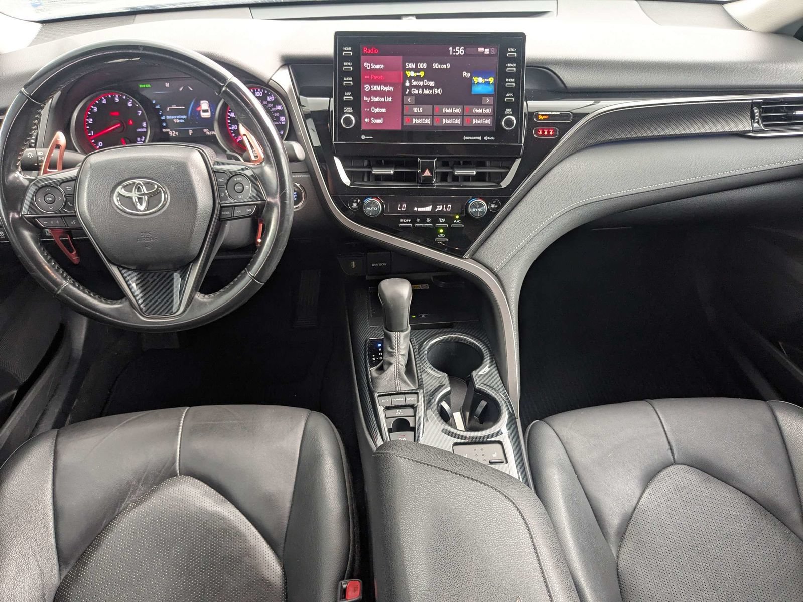 Used 2022 Toyota Camry XSE FWD image 13