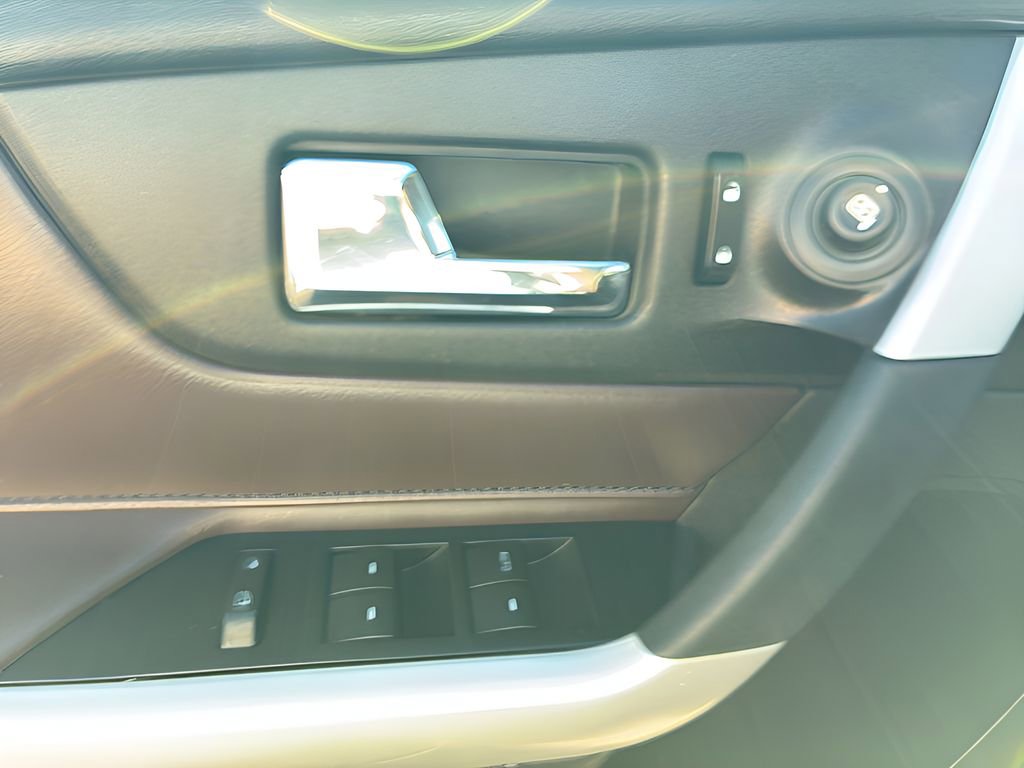Used 2013 Ford Edge Limited AWD/4WD image 11