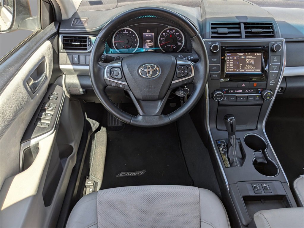Used 2015 Toyota Camry image 19