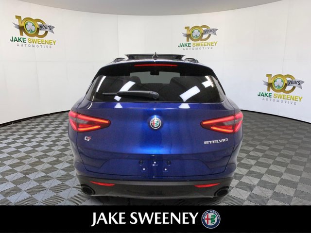 Used 2022 Alfa Romeo Stelvio Sprint image 9