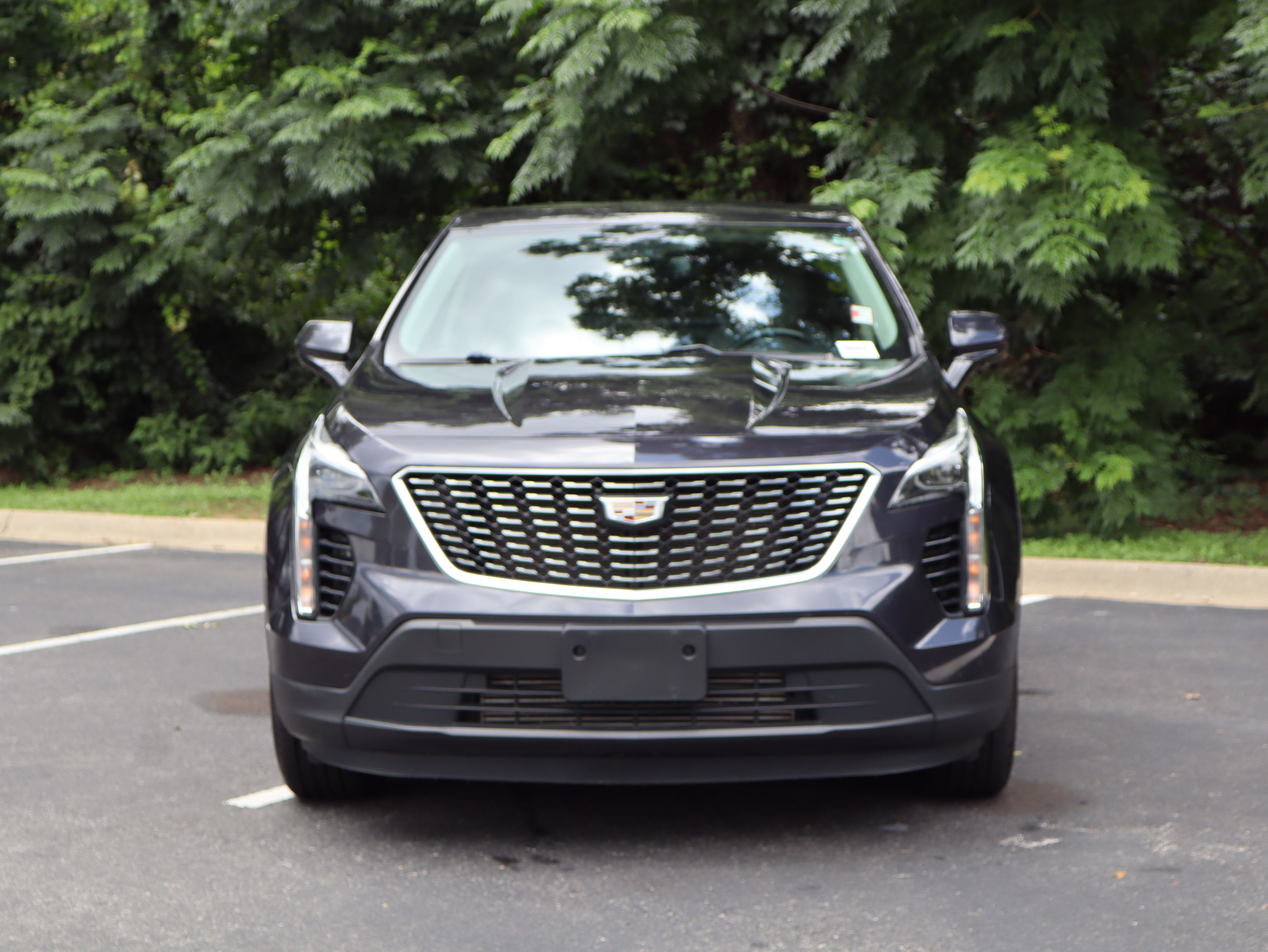 Used 2023 Cadillac XT4 Luxury w/ Cold Weather Package AWD/4WD image 10