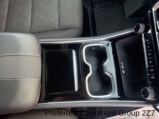 Used 2024 Chevrolet Traverse Z71 image 21