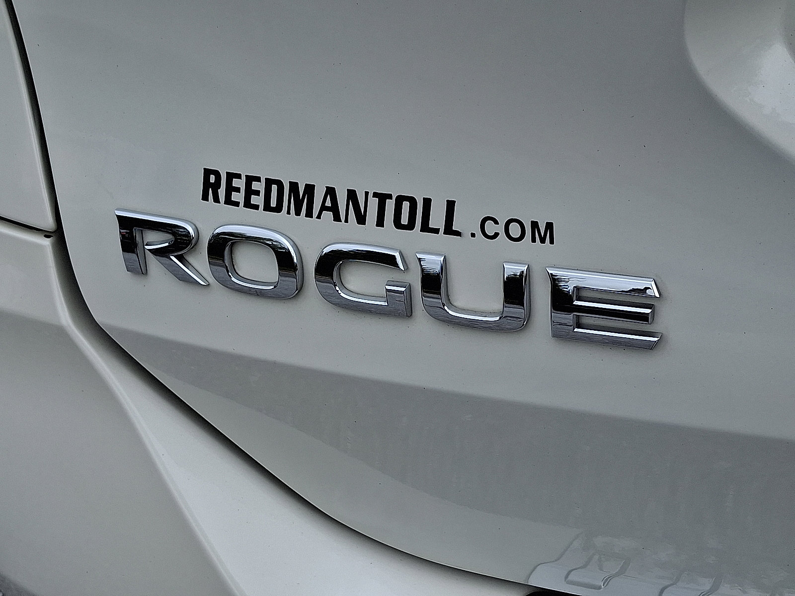 Used 2018 Nissan Rogue SL w/ Premium Package image 31