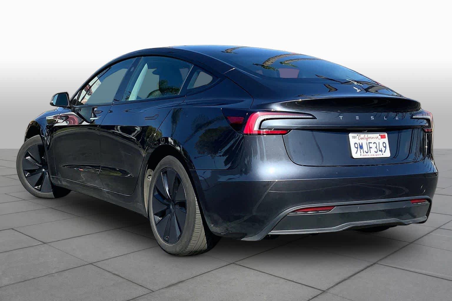 Used 2024 Tesla Model 3 Standard Range RWD image 10
