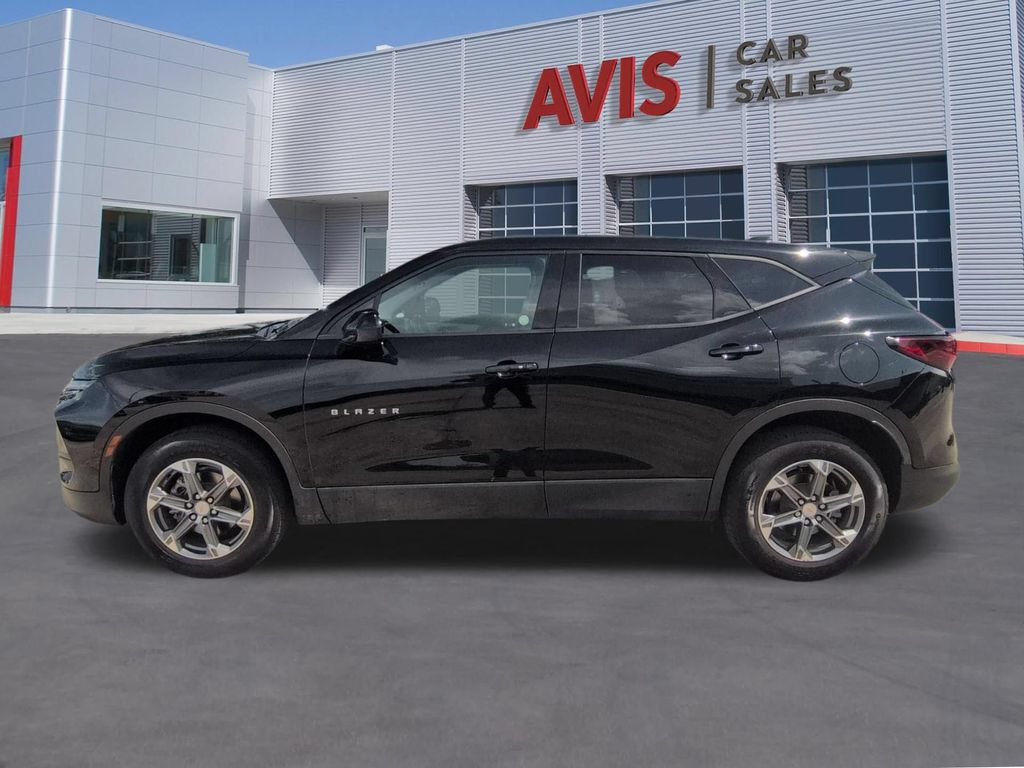Used 2025 Chevrolet Blazer LT AWD/4WD image 10