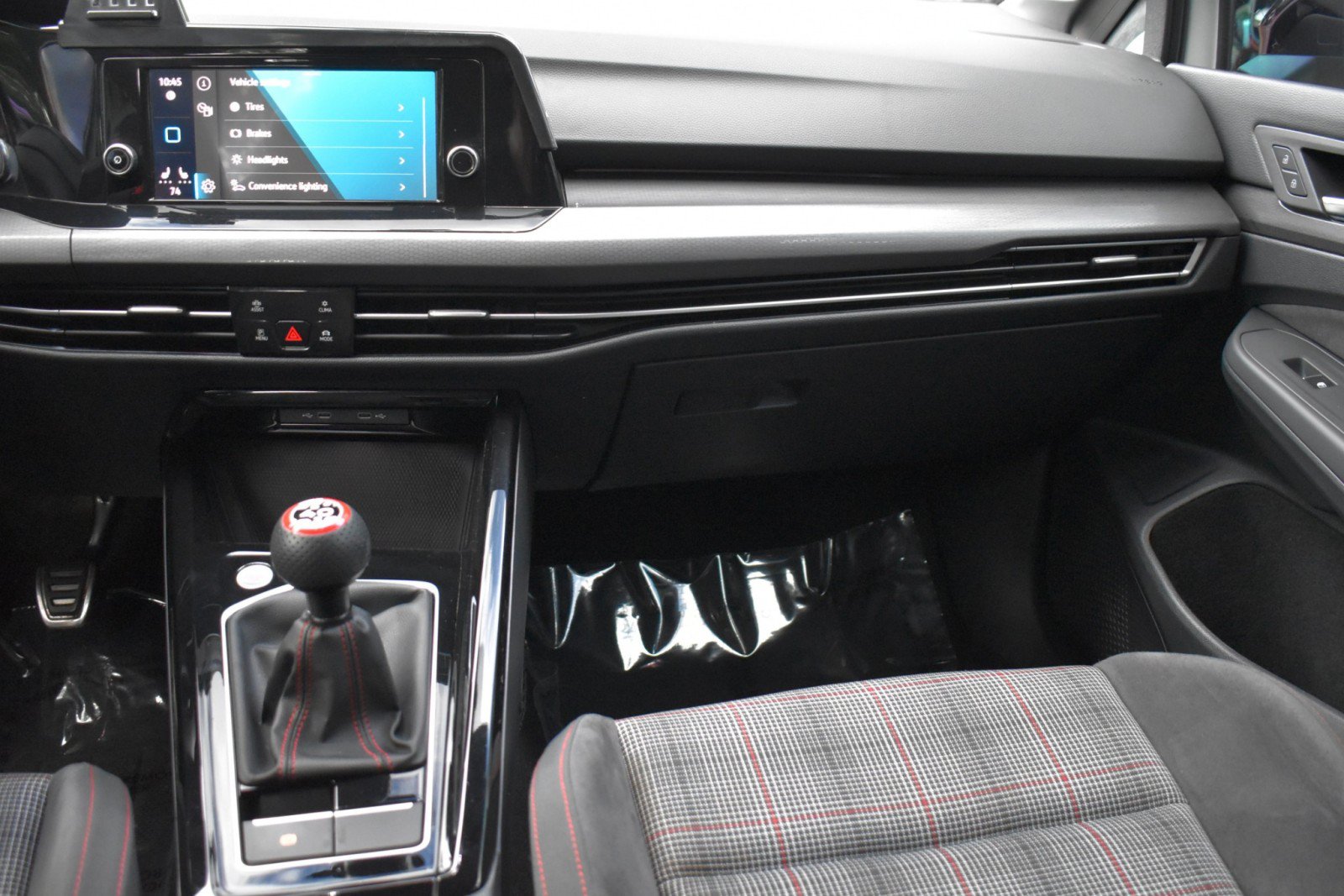 Used 2023 Volkswagen GTI 40th Anniversary Edition FWD image 14