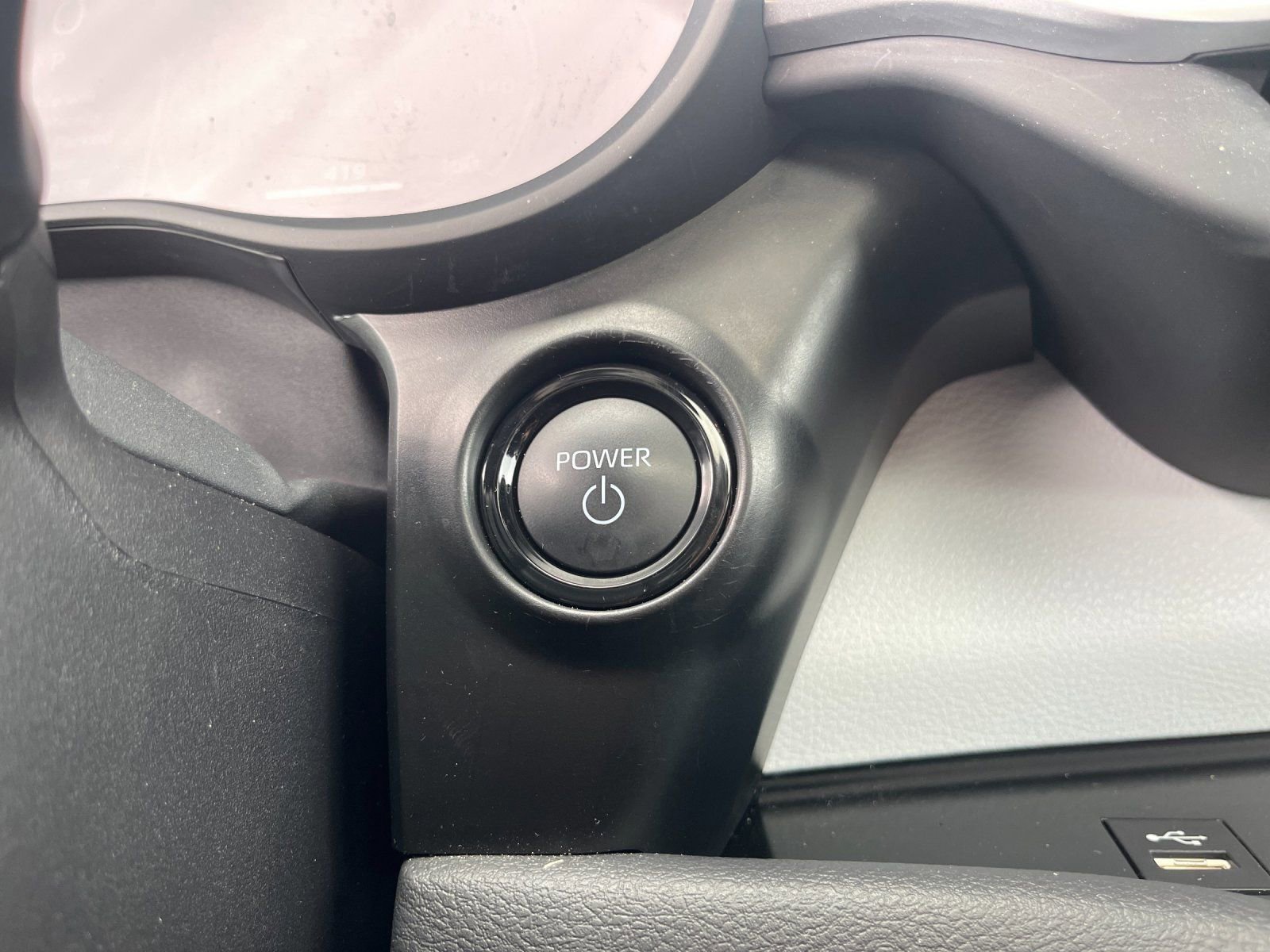 Used 2025 Toyota Sienna XSE w/ XSE Plus Package image 26