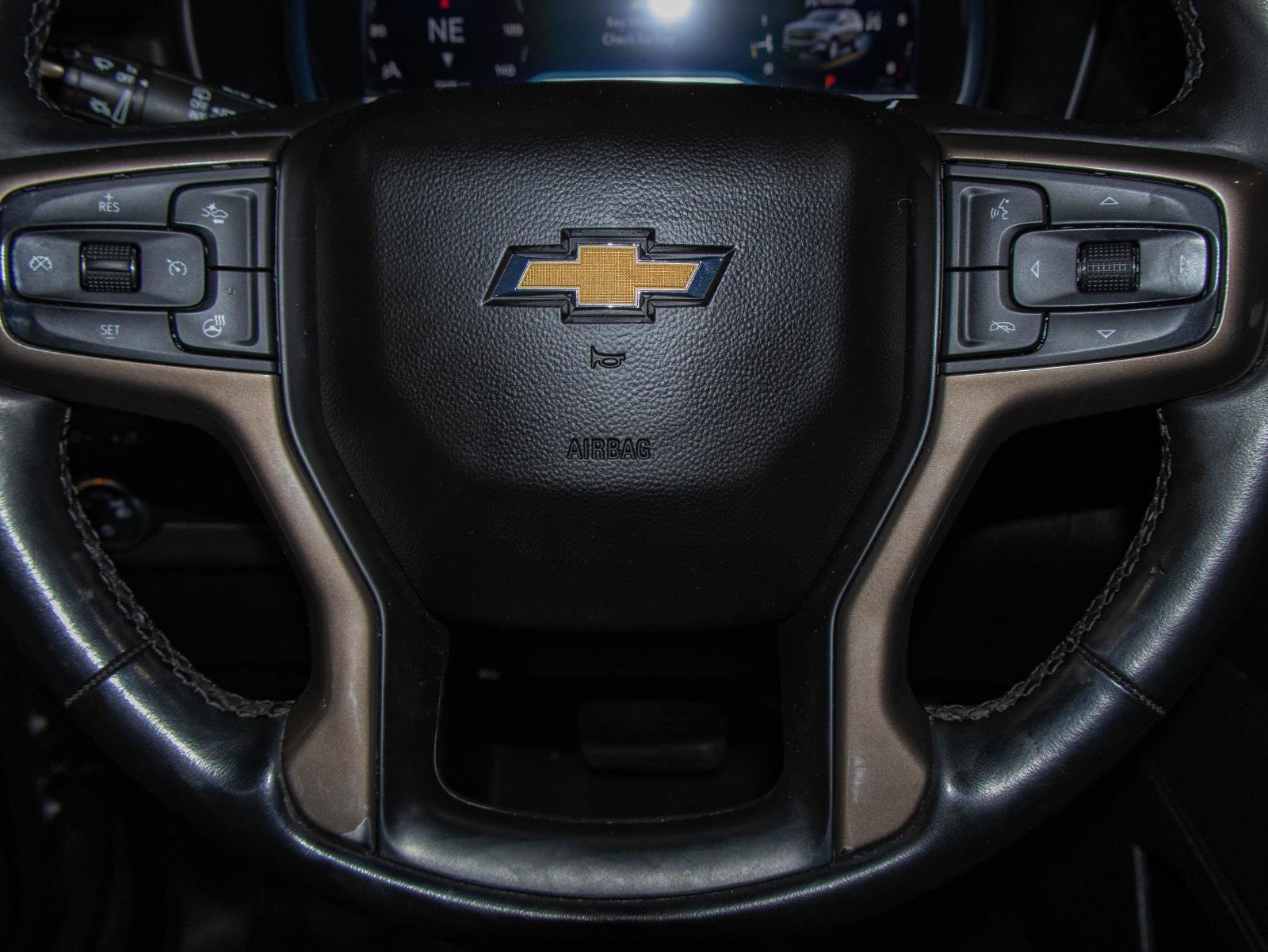 Used 2023 Chevrolet Tahoe High Country AWD/4WD image 12